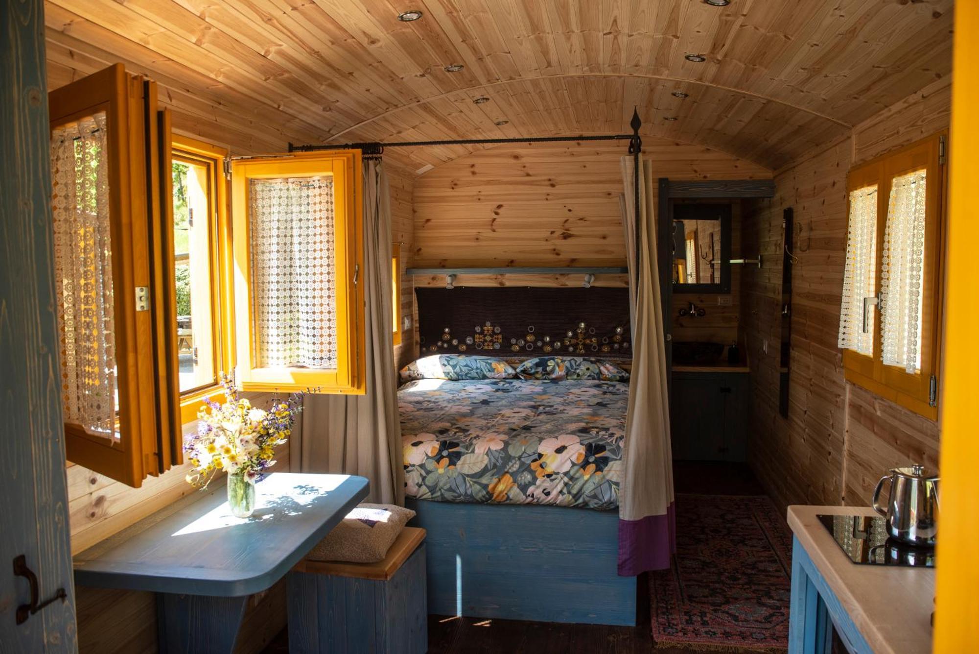 Agriturismo La Rovere - I Carrozzoni Gitani Cossano Belbo Zewnętrze zdjęcie