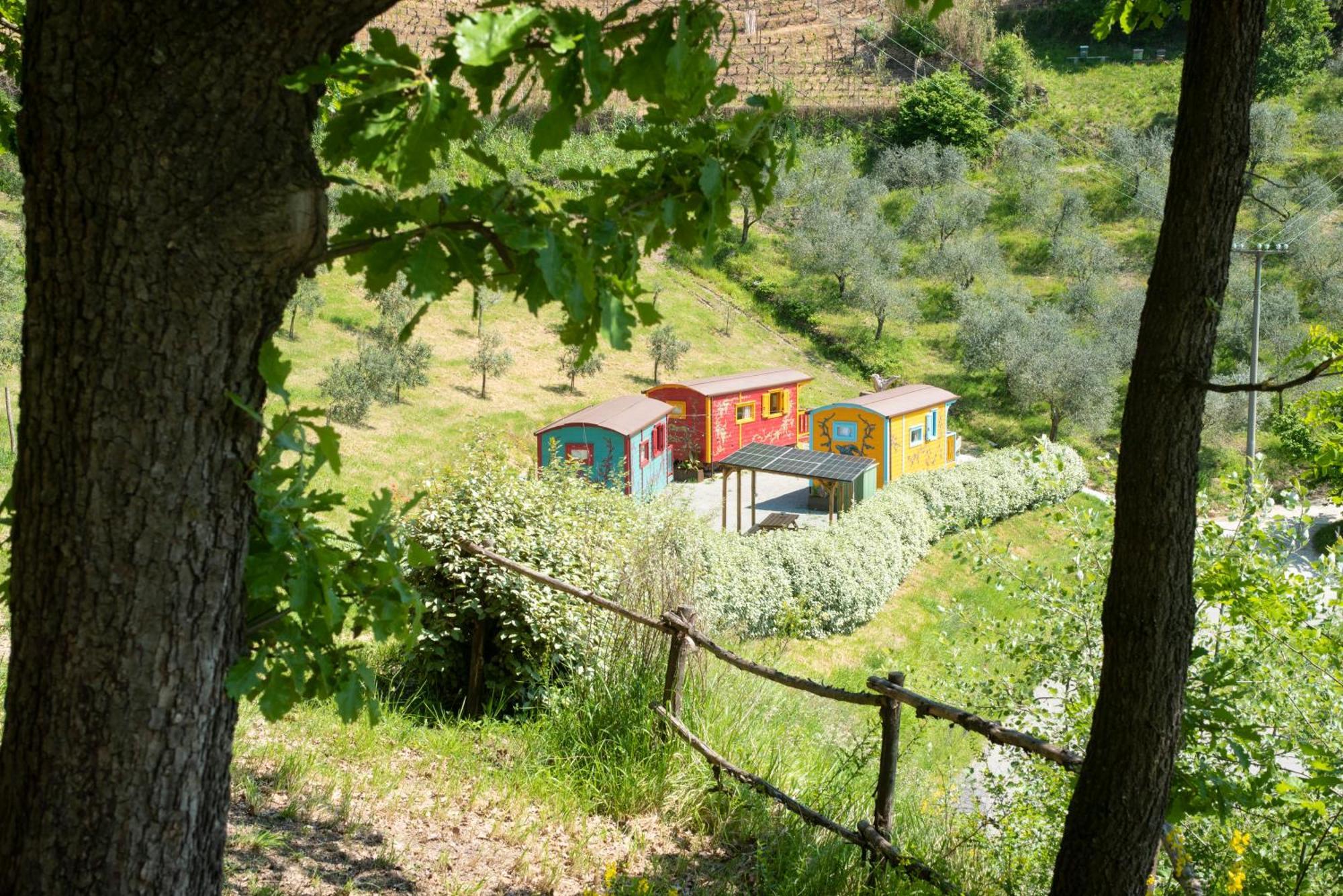 Agriturismo La Rovere - I Carrozzoni Gitani Cossano Belbo Zewnętrze zdjęcie